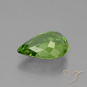 Peridoto Verde medio natural de 3.18 ct, En forma de pera, VVS-VS