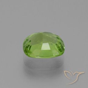 Peridoto Verde vivo natural de 2.48 ct, Forma Cojín, VS
