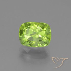 Peridoto Verde claro medio natural de 2.05 ct, Forma Cojín, VVS-VS