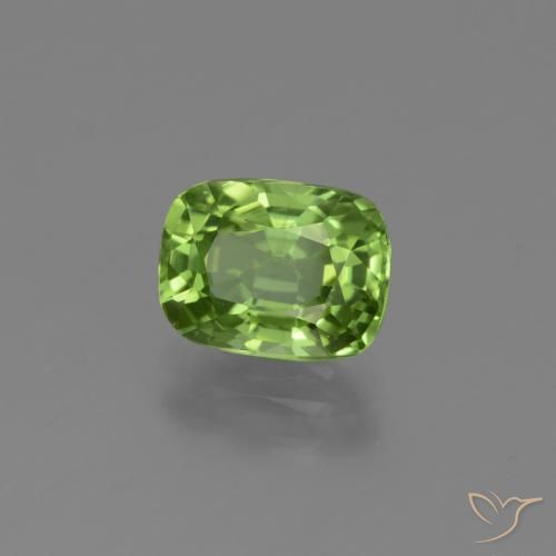 Peridoto Verde medio natural de 1.95 ct, Forma Cojín, VS