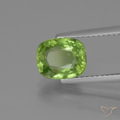 Peridoto Verde medio natural de 2.25 ct, Forma Cojín, VS