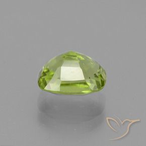 Peridoto Verde medio natural de 2.04 ct, Forma Cojín, VS
