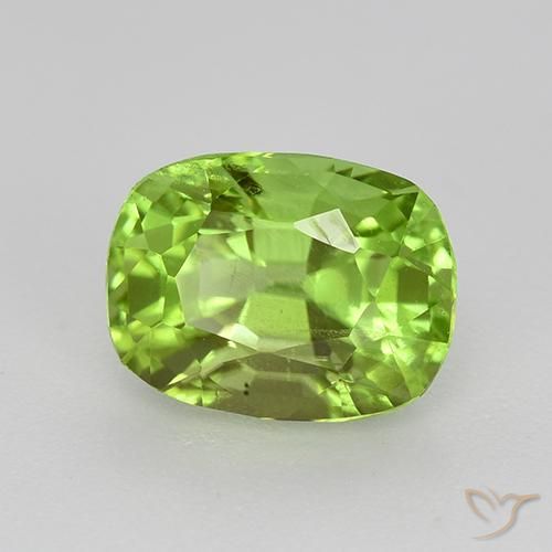 Peridoto Verde medio natural de 1.99 ct, Forma Cojín, VS