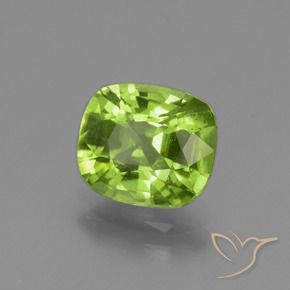 Peridoto Verde medio natural de 1.98 ct, Forma Cojín, VS