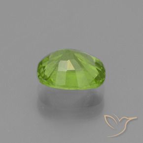 Peridoto Verde medio natural de 1.98 ct, Forma Cojín, VS