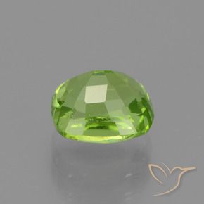 Peridoto Verde medio natural de 2.30 ct, Forma Cojín, VS