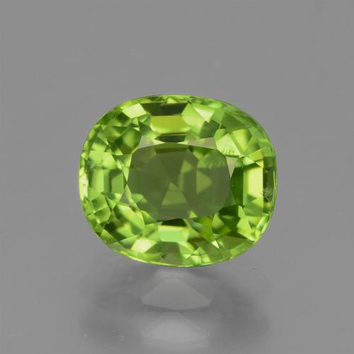 Peridoto Verde medio natural de 2.28 ct, Ovalada, VS