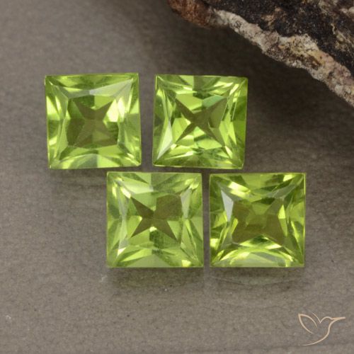 Gemas de Peridoto Verde medio natural de 2.75 ct, Cuadrado, VS