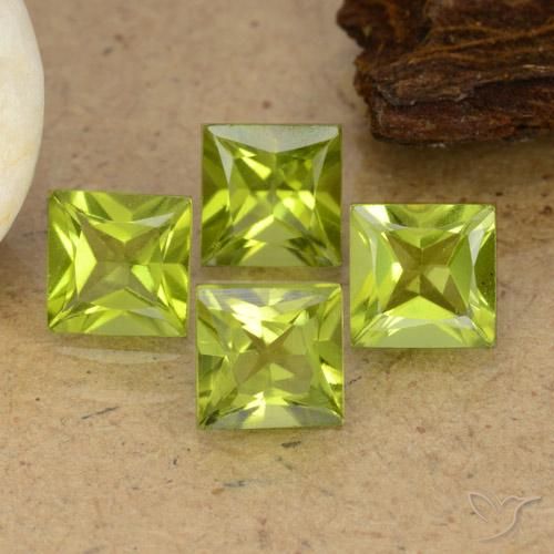 Gemas de Peridoto Verde medio natural de 2.72 ct, Cuadrado, VS