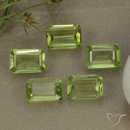 2.66ctw Natural Verde vivo claro Peridoto, corte esmeralda, VVS-VS