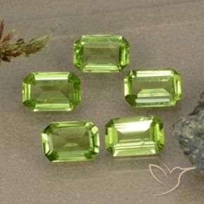 Gemas de Peridoto Verde medio natural de 2.37 ct, Corte Octágono / Esmeralda, VVS-VS