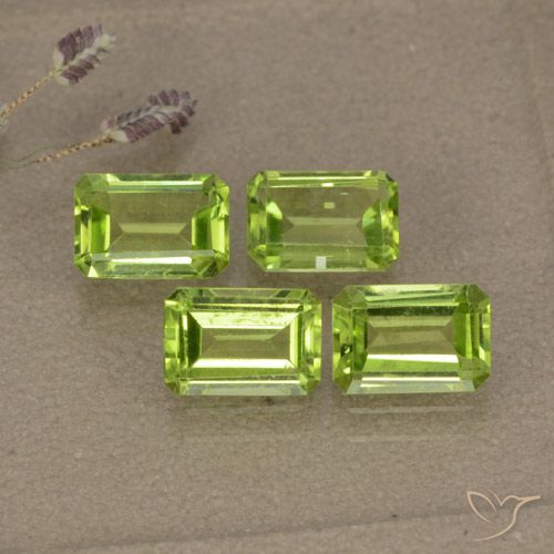 2.68ctw Natural Verde vivo Peridoto, corte esmeralda, VVS-VS