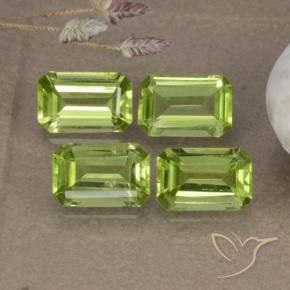 Gemas de Peridoto Verde medio natural de 2.02 ct, Corte Octágono / Esmeralda, VVS-VS