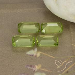 Gemas de Peridoto Verde medio natural de 1.98 ct, Corte Octágono / Esmeralda, VVS-VS