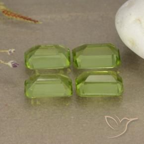 Gemas de Peridoto Verde medio natural de 2.29 ct, Corte Octágono / Esmeralda, VVS-VS