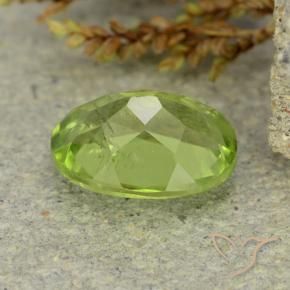 Peridoto Verde medio natural de 1.39 ct, Ovalada, VS