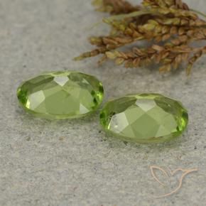 Gemas de Peridoto Verde medio natural de 2.35 ct, Ovalada, VS