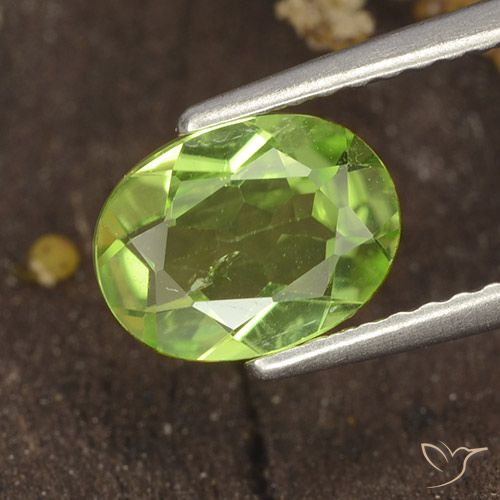 1.16ct Natural Verde medio Peridoto, Ovalada, VS