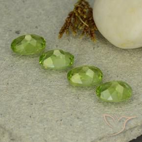 Gemas de Peridoto Verde medio natural de 5.43 ct, Ovalada, VS