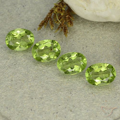 5.57ctw Natural Verde vivo claro Peridoto, Ovalada, VS
