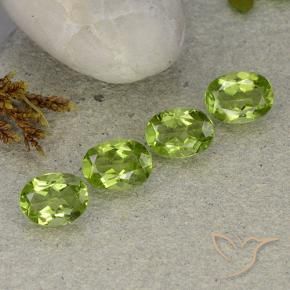 Gemas de Peridoto Verde medio natural de 5.26 ct, Ovalada, VS