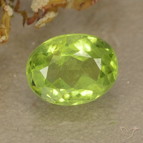 1.15ct Natural Verde vivo claro Peridoto, Ovalada, VS
