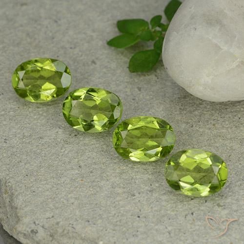 4.90ctw Natural Verde vivo Peridoto, Ovalada, VS