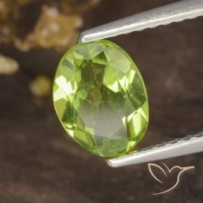 Peridoto Verde medio natural de 1.19 ct, Ovalada, VS