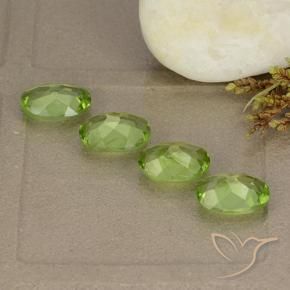 Gemas de Peridoto Verde vivo natural de 4.77 ct, Ovalada, VS