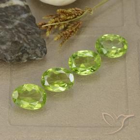 Gemas de Peridoto Verde medio natural de 4.29 ct, Ovalada, VS