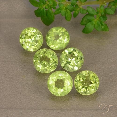 Gemas de Peridoto Verde medio natural de 3.12 ct, Redondo, VVS-VS