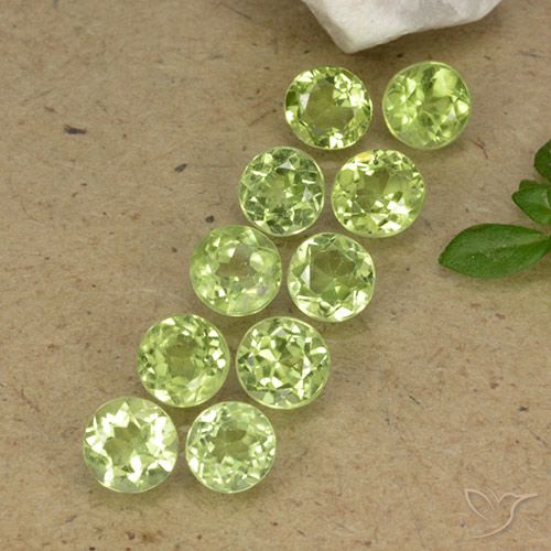3.74ctw Natural Verde vivo claro Peridoto, Redondo, VVS-VS