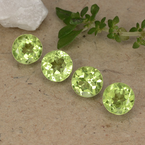Gemas de Peridoto Verde vivo claro natural de 2.06 ct, Corte Redondo, VVS-VS