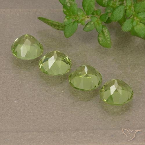 Gemas de Peridoto Verde vivo claro natural de 1.80 ct, Redondo, VVS-VS