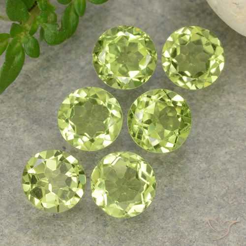 2.27ctw Natural Verde claro Peridoto, Redondo, VVS-VS