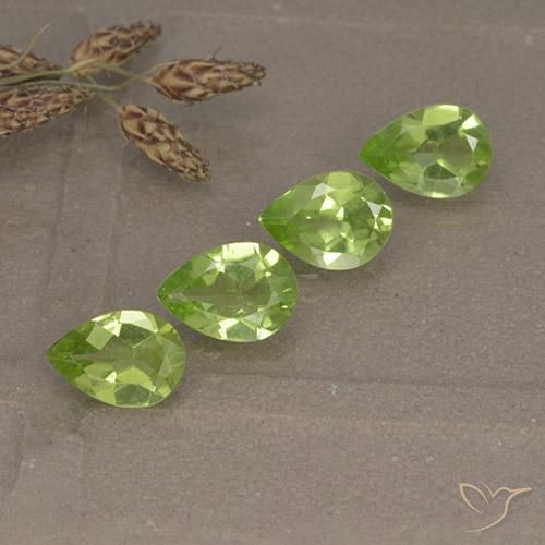 Gemas de Peridoto Verde medio natural de 2.45 ct, En forma de pera, VVS-VS