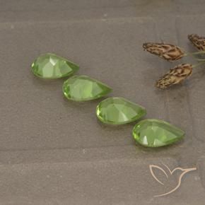 Gemas de Peridoto Verde medio natural de 2.34 ct, En forma de pera, VVS-VS
