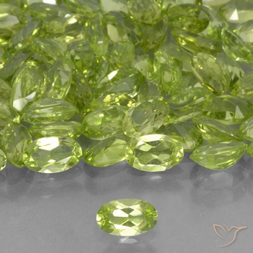 0.24ct Natural Verde medio Peridoto, Ovalada, VVS-VS