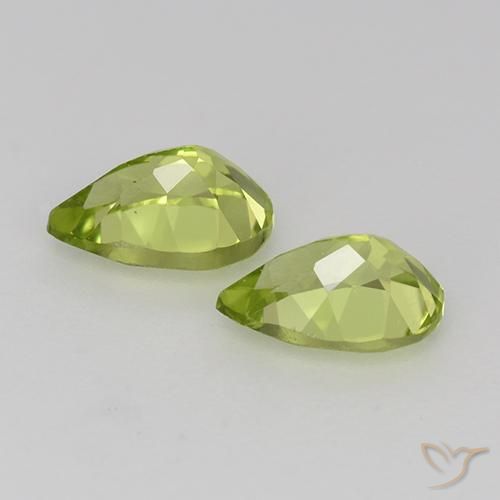 Gemas de Peridoto Verde vivo claro natural de 0.92 ct, En forma de pera, VVS-VS
