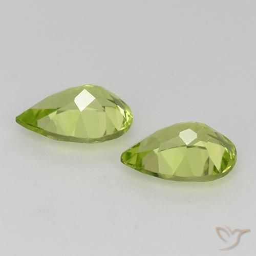 Gemas de Peridoto Verde claro natural de 0.84 ct, En forma de pera, VVS-VS