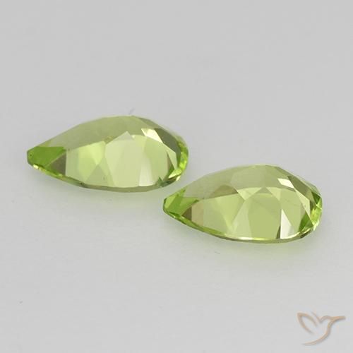 Gemas de Peridoto Verde vivo claro natural de 0.75 ct, En forma de pera, VVS-VS