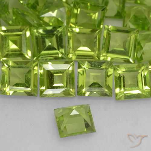 Peridoto Verde claro natural de 0.67 ct, Cuadrado, VVS-VS