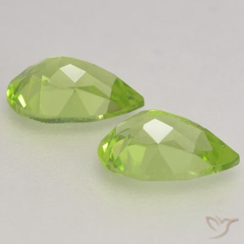 Gemas de Peridoto Verde medio natural de 0.87 ct, En forma de pera, VVS-VS