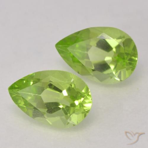 Gemas de Peridoto Verde vivo claro natural de 0.84 ct, En forma de pera, VVS-VS