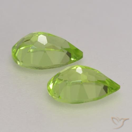 Gemas de Peridoto Verde vivo natural de 0.94 ct, En forma de pera, VVS-VS