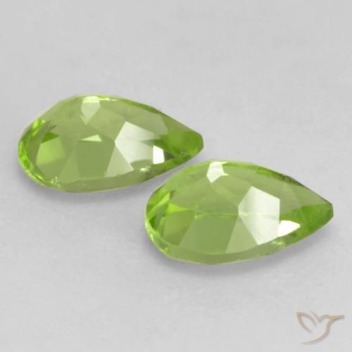 Gemas de Peridoto Verde vivo claro natural de 0.96 ct, En forma de pera, VVS-VS