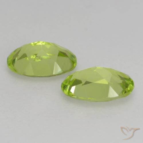 Gemas de Peridoto Verde vivo claro natural de 0.94 ct, Ovalada, VS