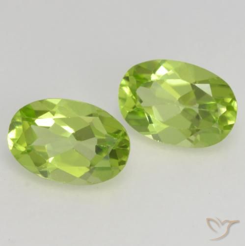 Gemas de Peridoto Verde vivo claro natural de 0.93 ct, Ovalada, VS