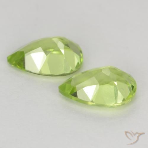 Gemas de Peridoto Verde vivo claro natural de 0.98 ct, En forma de pera, VVS-VS