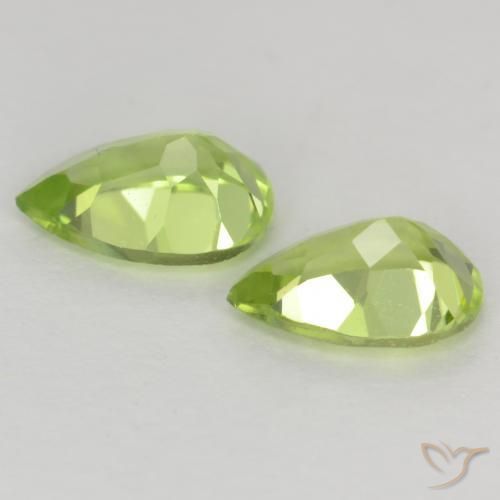 Gemas de Peridoto Verde vivo claro natural de 0.87 ct, En forma de pera, VVS-VS